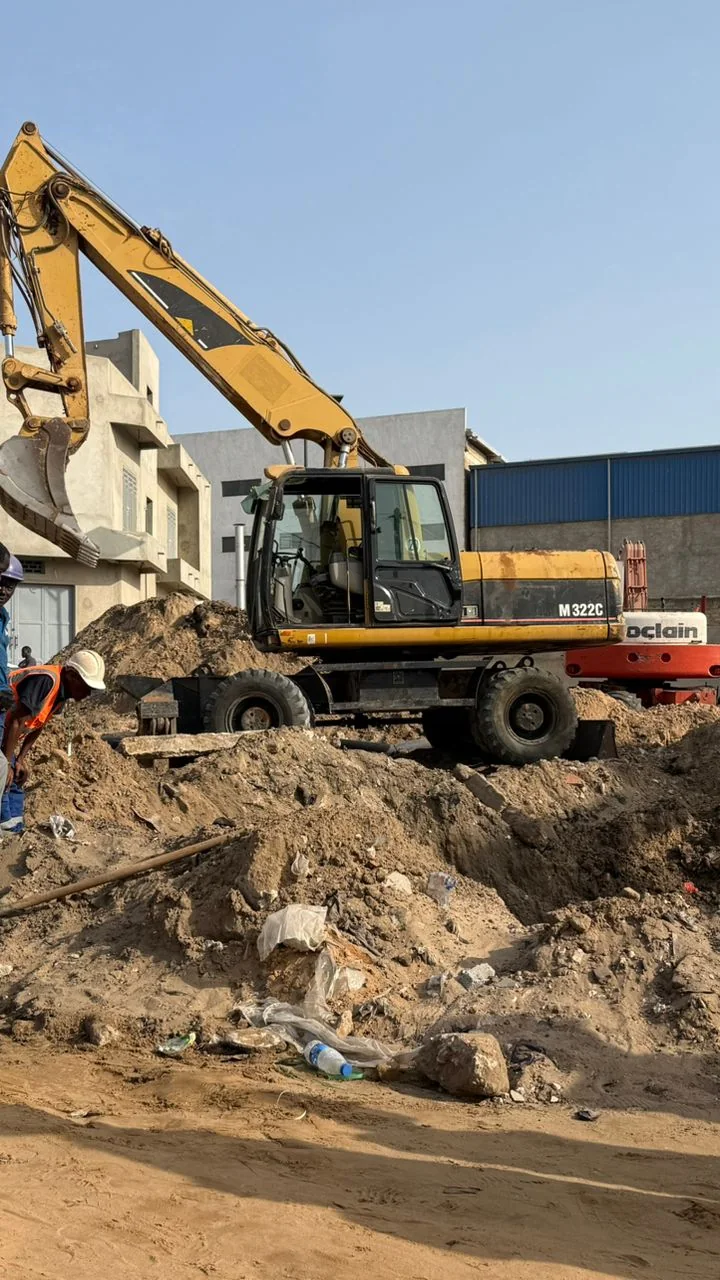 Pelle hydraulique mobilisée sur un chantier de terrassement